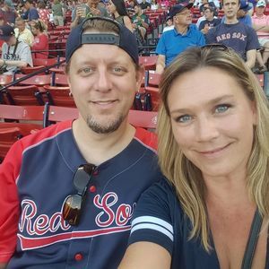 Meet your Posher, Cara